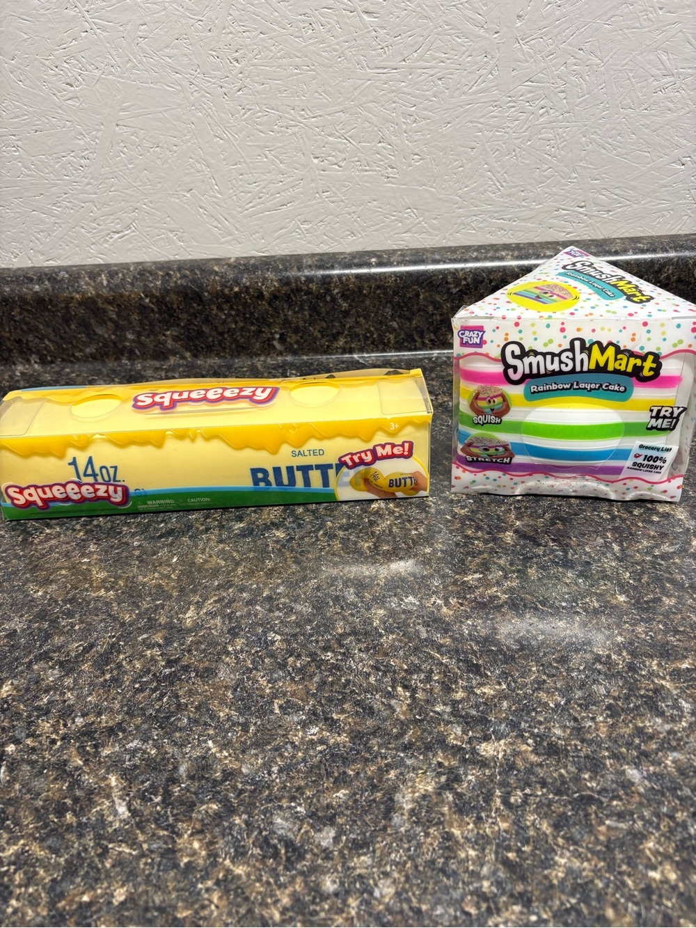 Squeeezy Jumbo/Large Salted Butter Yellow Squishy Toy and SmushMart Cake Bundle